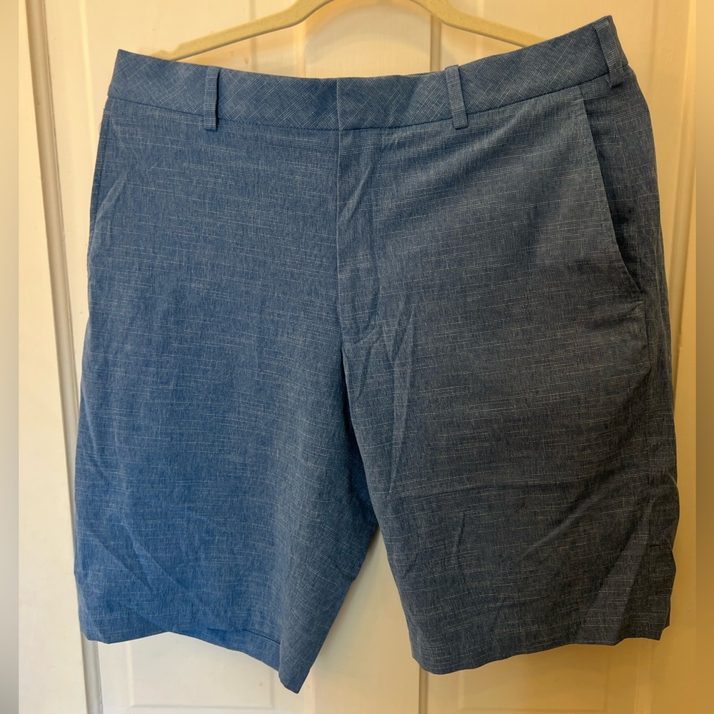 Men’s Walter Hagen golf shorts